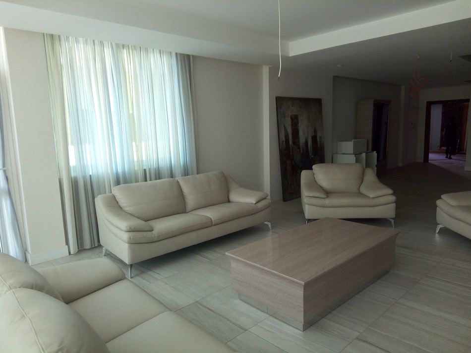 3 Bedrooms Unfurnished Apartment