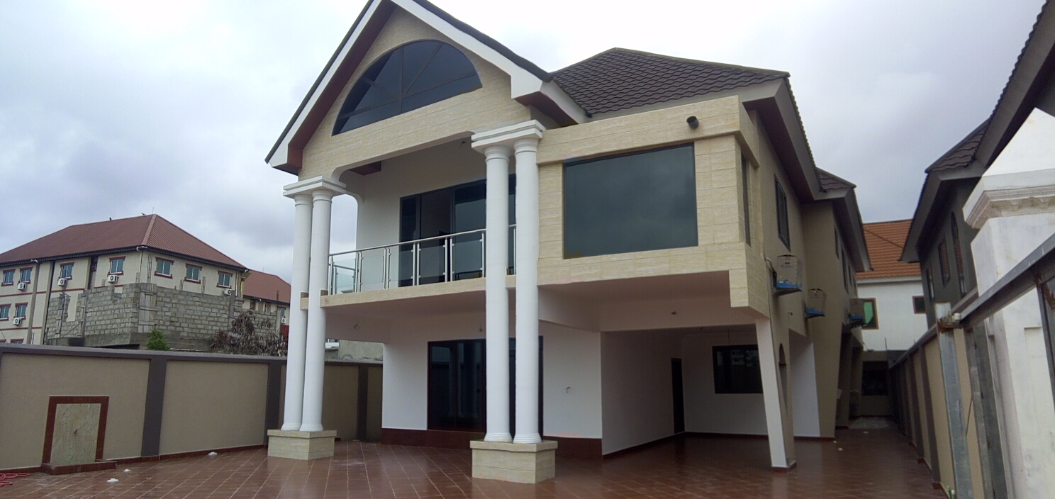 4 Bedroom Unfurnished House at American House